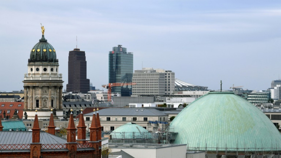 Transporter von Hilfsorganisation f&uuml;r Gefl&uuml;chtete aus Ukraine in Berlin angez&uuml;ndet