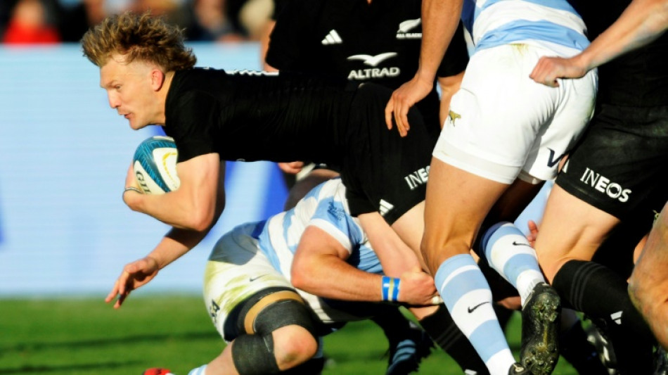 Fast-starting All Blacks overwhelm Pumas with seven tries