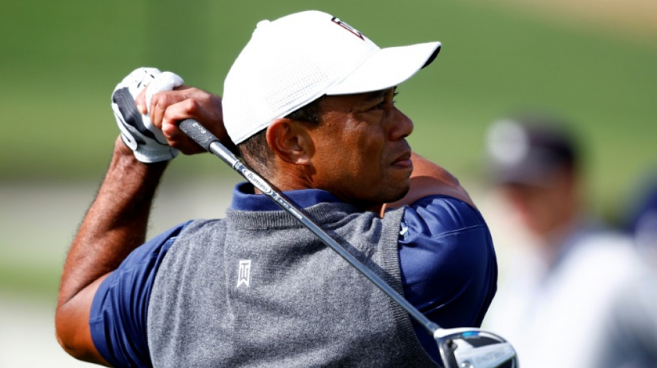 Woods lauds LeBron longevity, seeks his own late hurrah
