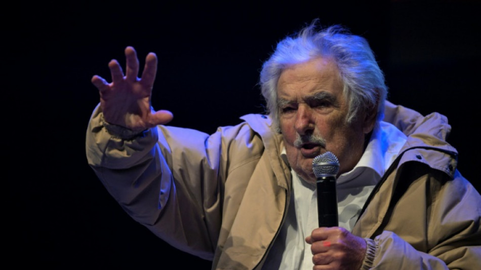 Mujica 'est&aacute; bem' ap&oacute;s radioterapia, diz m&eacute;dica do ex-presidente uruguaio