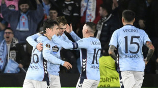 Celta e Nottingham Forest avan&ccedil;am na Liga Europa; Celtic e Estrela Vermelha eliminados