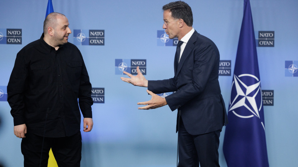 Rutte,'Nato deve aumentare del 400% la sua difesa aerea'