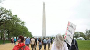 Manifestations à travers les Etats-Unis contre la politique de Trump et Musk