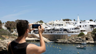 "Trop, c'est trop": les Bal&eacute;ares cherchent une r&eacute;ponse au surtourisme 