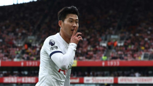 Newcastle hit Sheff Utd for eight, Son double holds Arsenal