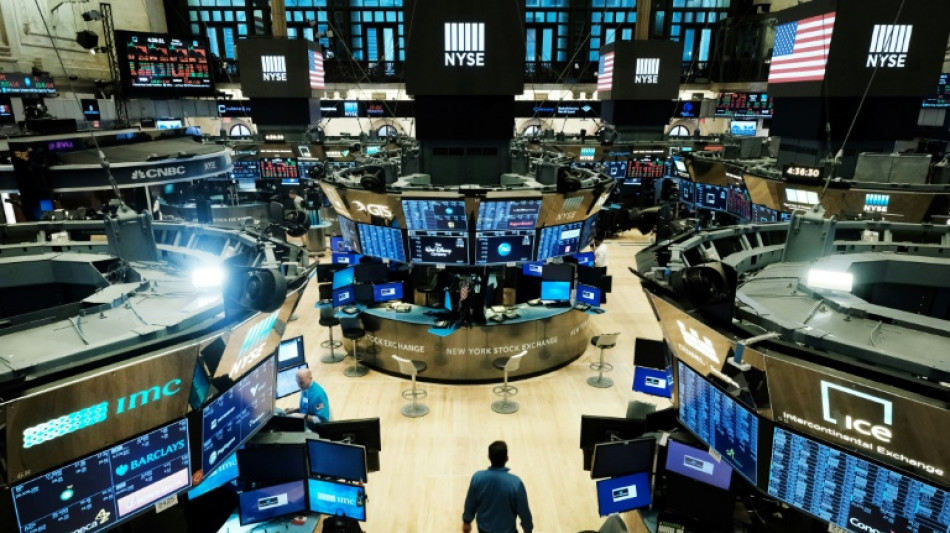Wall Street termine en hausse, rebond apr&egrave;s un d&eacute;but de semaine crisp&eacute;