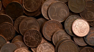 Sozialhilfeausgaben sinken leicht auf rund 14,9 Milliarden Euro 