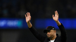 Man City begin bid for Premier League history, Liverpool face Chelsea test
