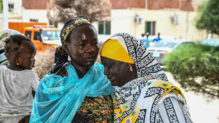 Atentados suicidas no nordeste da Nig&eacute;ria deixam pelo menos 18 mortos, dizem socorristas