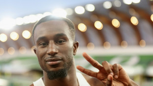 Charleston stuns Coleman for US 100m title, Richardson wins women's 100m