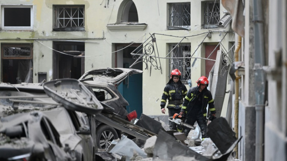 F&uuml;nf Tote und dutzende Verletzte bei Angriff auf Wohngebiet im ukrainischen Lwiw