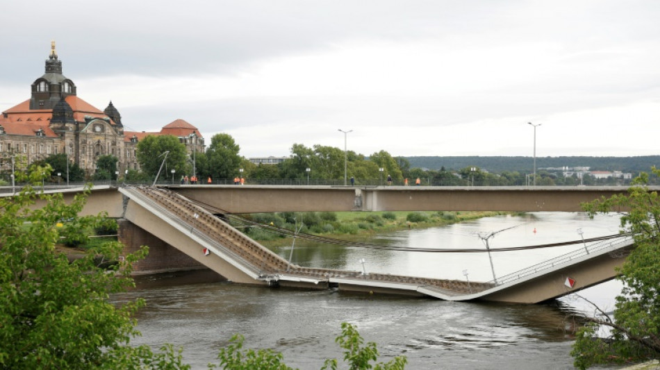 Sorge um Standfestigkeit von Dresdner Carolabr&uuml;cke nach Teileinsturz