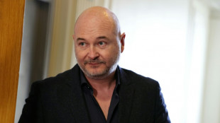 Radio: Cauet arrive sur Europe 1, en plus d'Europe 2