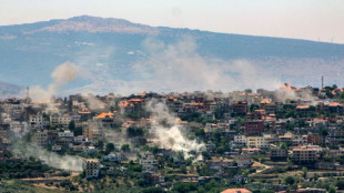 Israel lan&ccedil;a novos bombardeios contra Hezbollah no sul e leste do L&iacute;bano