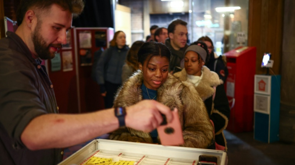 Enfin l&acirc;cher son t&eacute;l&eacute;phone : &agrave; Londres, le succ&egrave;s de soir&eacute;es "offline"