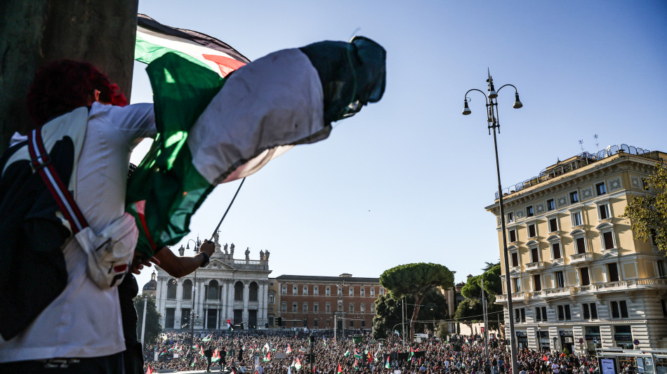 Organizzatori corteo pro-Pal, 'siamo un milione a Roma'