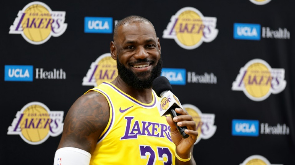 LeBron back in training, edges closer to Lakers return
