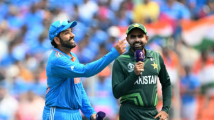 Pakistan look to end India World Cup jinx in front of 120,000 fans