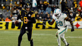 Steelers edge towards NFL playoffs as Dolphins eliminated