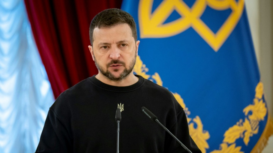 Zelensky pede a aliados que 'fa&ccedil;am mais' para garantir a paz na Europa