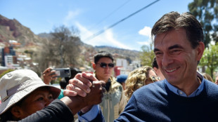 Paz é eleito presidente da Bolívia e põe fim a 20 anos de socialismo