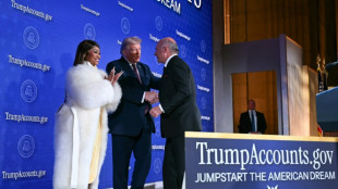 Nicki Minaj se d&eacute;crit comme la "premi&egrave;re fan" de Trump