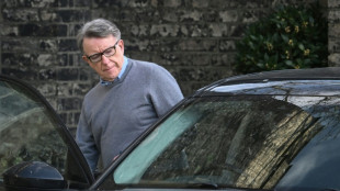 Starmer volta a ser pressionado por nomea&ccedil;&atilde;o de ex-embaixador vinculado a Epstein