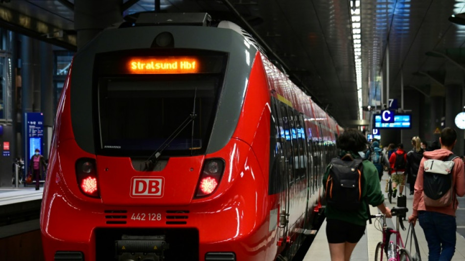 Bundestag stimmt abschlie&szlig;end &uuml;ber Finanzierung des 49-Euro-Tickets ab