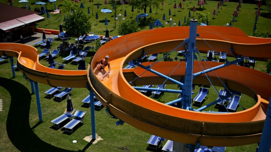 Wasserrutschen müssen laut Urteil auch bei unerlaubter Nutzung sicher sein