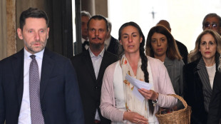 La Russa vede la famiglia nel bosco e fa moral suasion, cadano le rigidit&agrave; di tutti