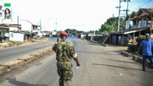 K&auml;mpfe ersch&uuml;ttern nach Angriff auf Waffenlager Sierra Leones Hauptstadt Freetown