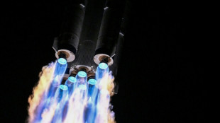 Vuelven a la Tierra tres astronautas chinos tras más de seis meses en el espacio