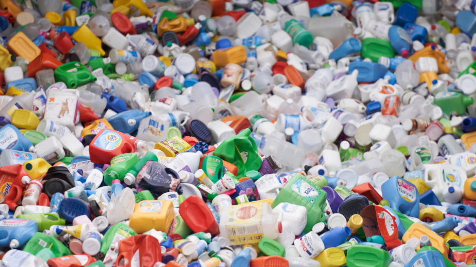 Addio a smistamento della plastica,è la nuova tecnica di riciclo