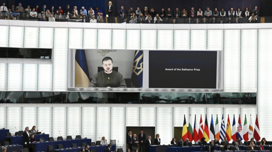 Selenskyj fordert bei Sacharow-Preis-Verleihung Sondertribunal f&uuml;r Ukraine-Krieg