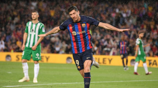 Barca romp to victory over Betis with title in sight