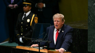 Trump dice que debe decidir entre alcanzar un acuerdo con Ir&aacute;n o llevarlo "al infierno"