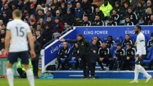 Conte's deputy questions Spurs 'mentality' after Foxes run riot