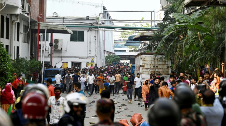 Textil-Proteste in Bangladesch: Regierungschefin  lehnt weitere Lohnerh&ouml;hungen ab