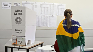 Bolsonaro y Lula miden fuerzas en primera vuelta de alta tensi&oacute;n en Brasil