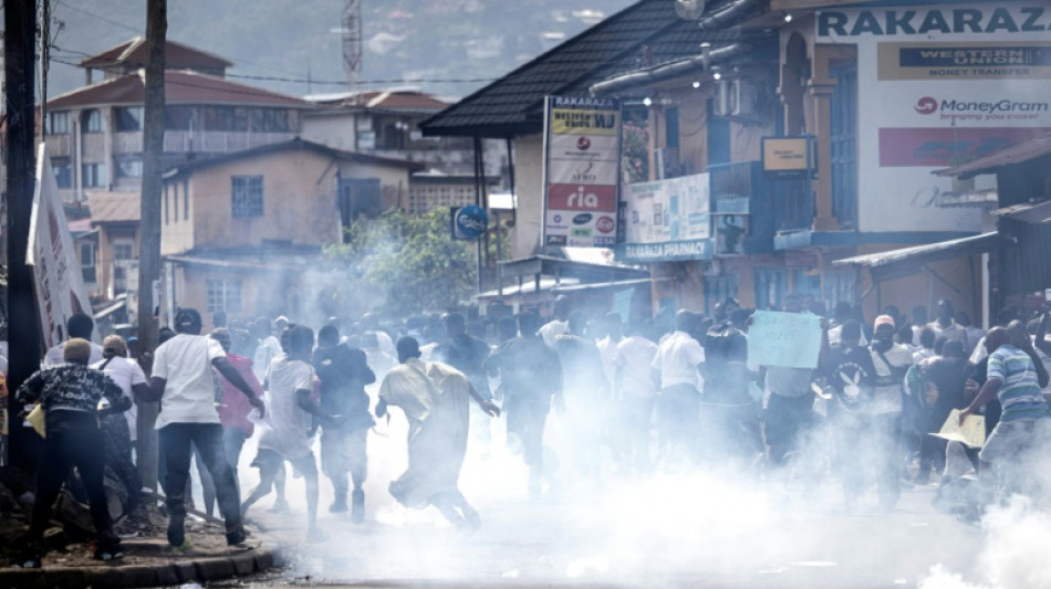 Polizei feuert nach Wahl in Sierra Leone Tr&auml;nengas auf Oppositionelle