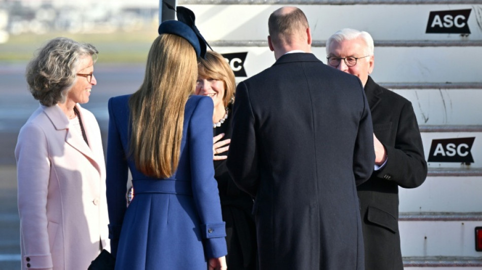Steinmeier zu dreit&auml;gigem Staatsbesuch in Gro&szlig;britannien eingetroffen