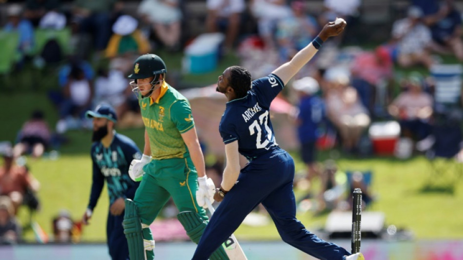 Archer struggles as Van der Dussen ton boosts South Africa in first ODI