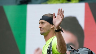 Mit ganz viel Mühe: Zverev erreicht Viertelfinale in Halle