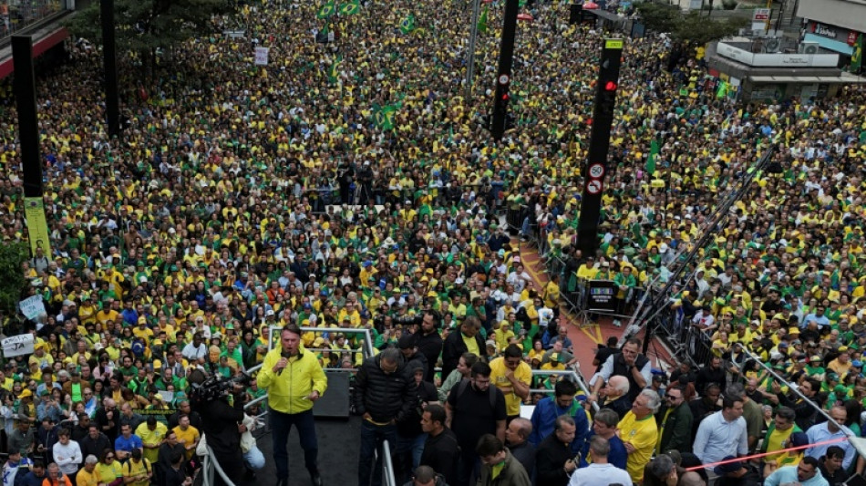 Bolsonaro mobilisiert Tausende Anhänger zu Protest wegen Putschvorwürfen 