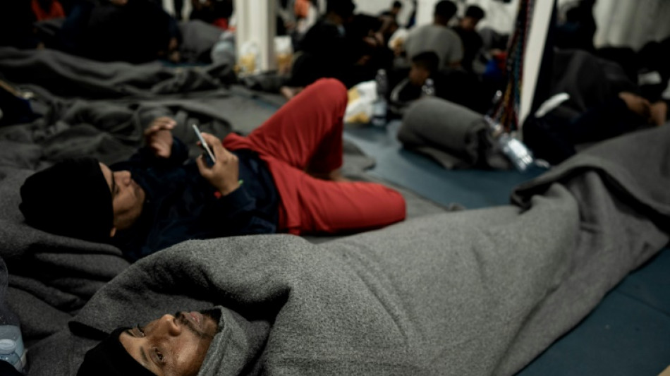 M&aacute;s de 200 migrantes bloqueados en el mar, autorizados a desembarcar en Italia