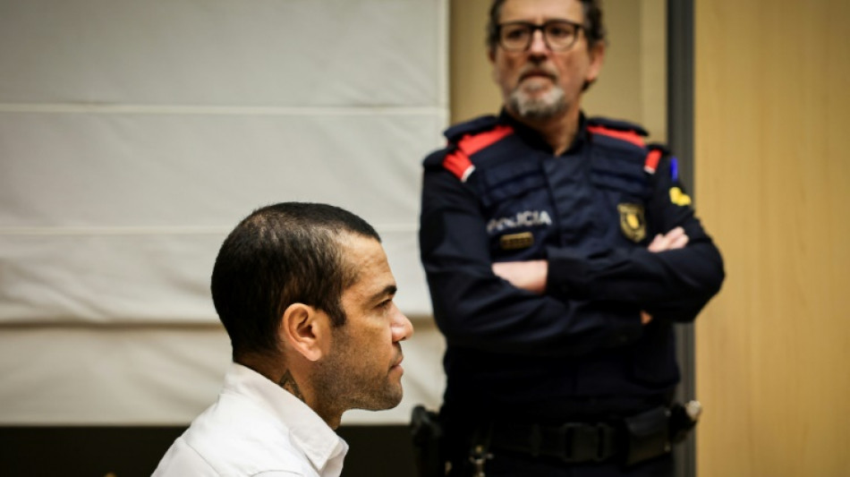 Alves pays bail and can leave Spanish jail: court