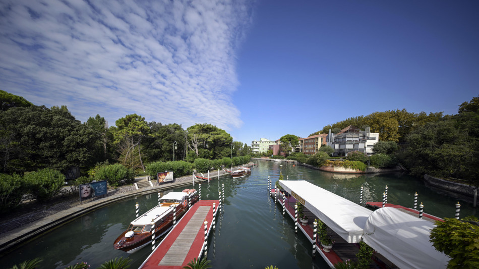 I sedici titoli in concorso al Lido vs quintetto Italia