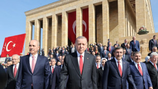 100. Jahrestag der T&uuml;rkei: Erdogan legt Kranz am Atat&uuml;rk-Mausoleum nieder