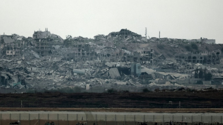 Gaza: Netanyahu ordonne des négociations pour libérer les otages, l'armée pilonne Gaza-ville 