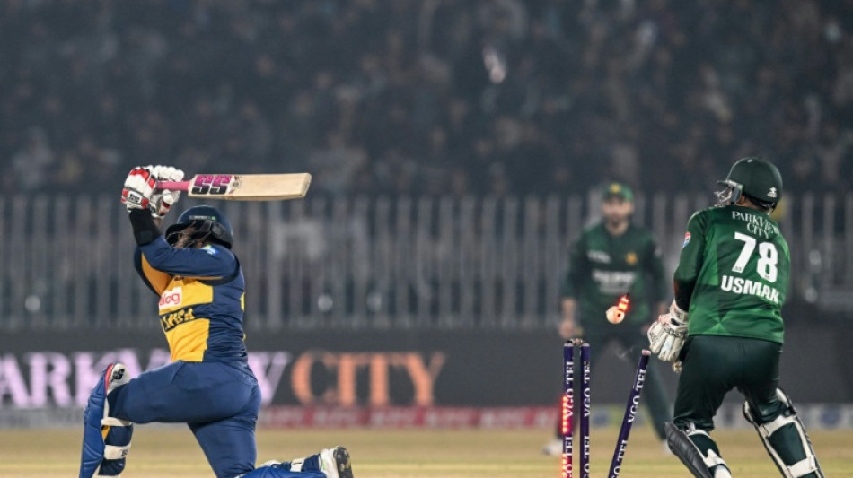 Pakistan rout Sri Lanka to win T20I tri-series